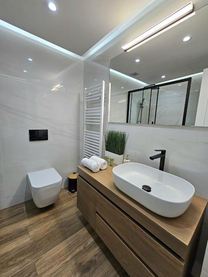 Modern Garden View Apt In Voula, Athens - Luxe Экстерьер фото